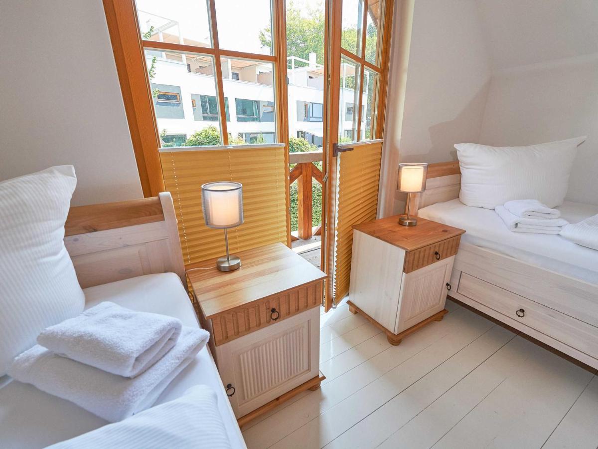 Strandschloesschen Sellin - Haushaelfte 4 Extérieur photo